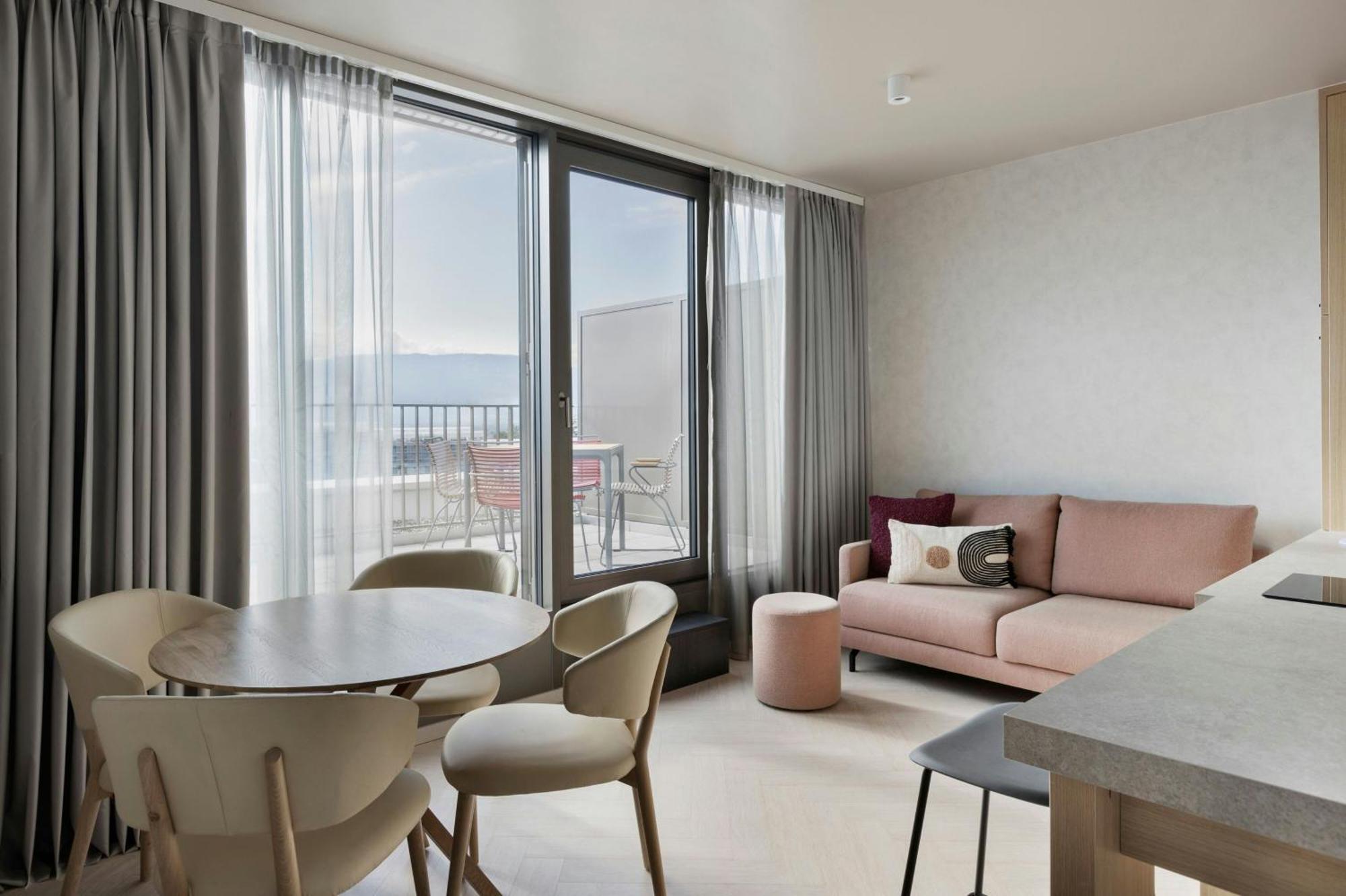 Residence Inn By Marriott Geneva City Nations Bagian luar foto
