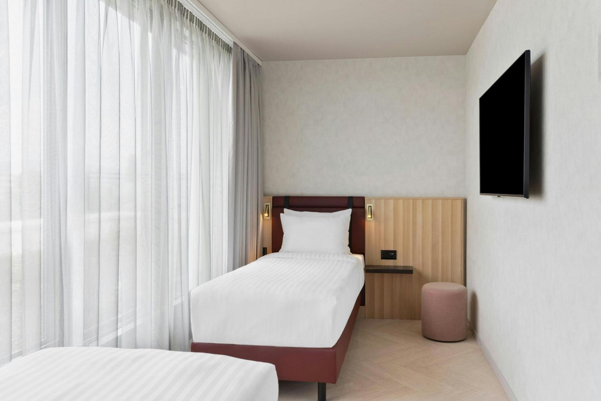 Residence Inn By Marriott Geneva City Nations Bagian luar foto