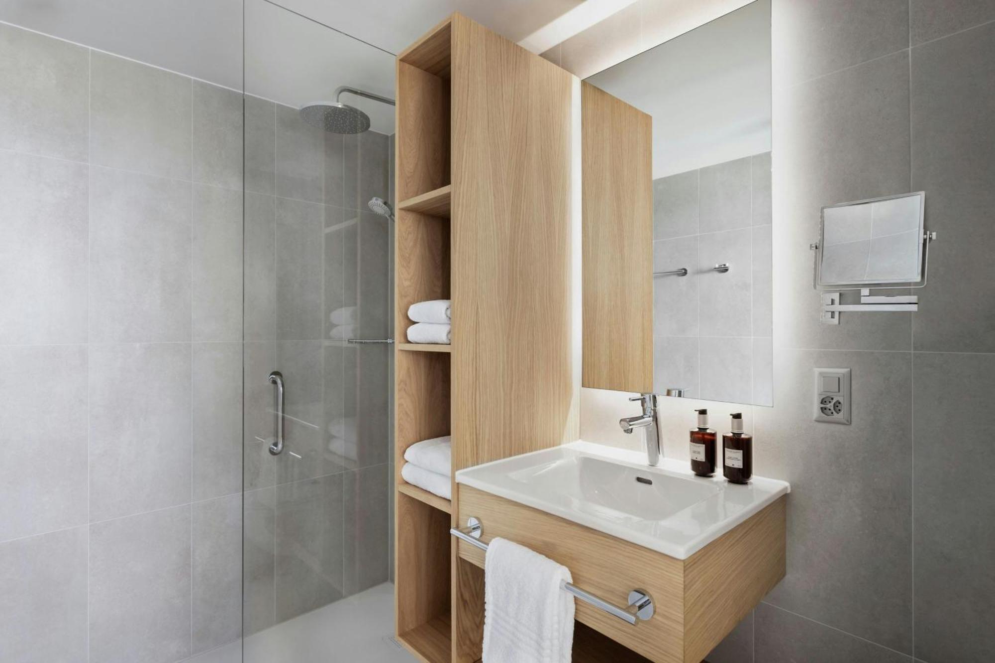 Residence Inn By Marriott Geneva City Nations Bagian luar foto