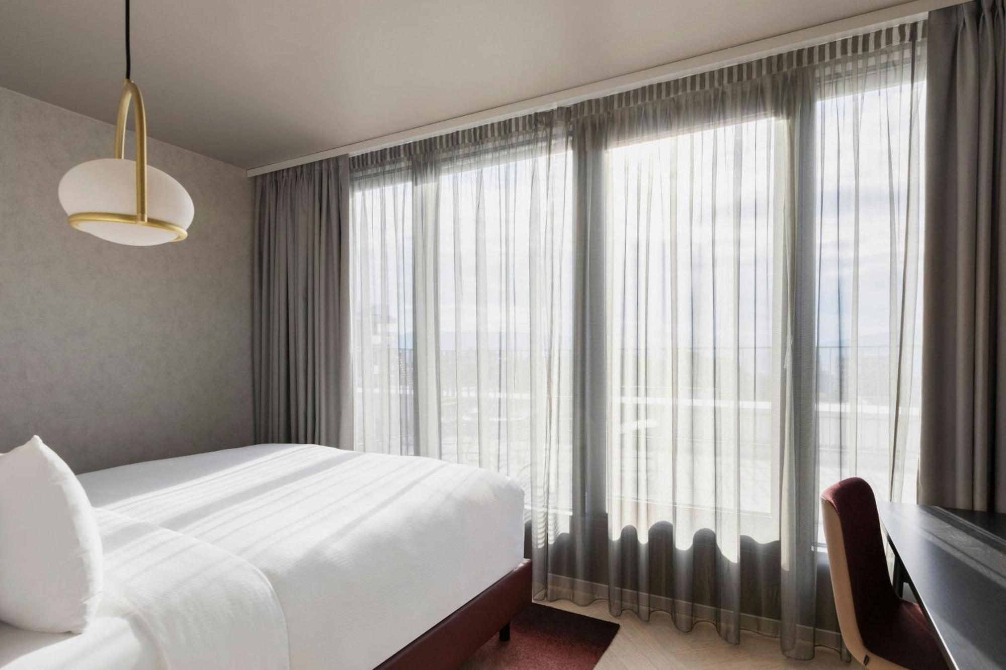 Residence Inn By Marriott Geneva City Nations Bagian luar foto